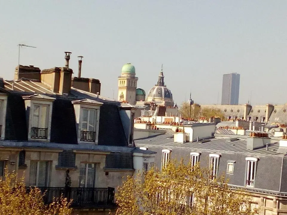 Charmant Nid Calme Boulevard Saint Germain Vue Pantheon Apartamento Paris