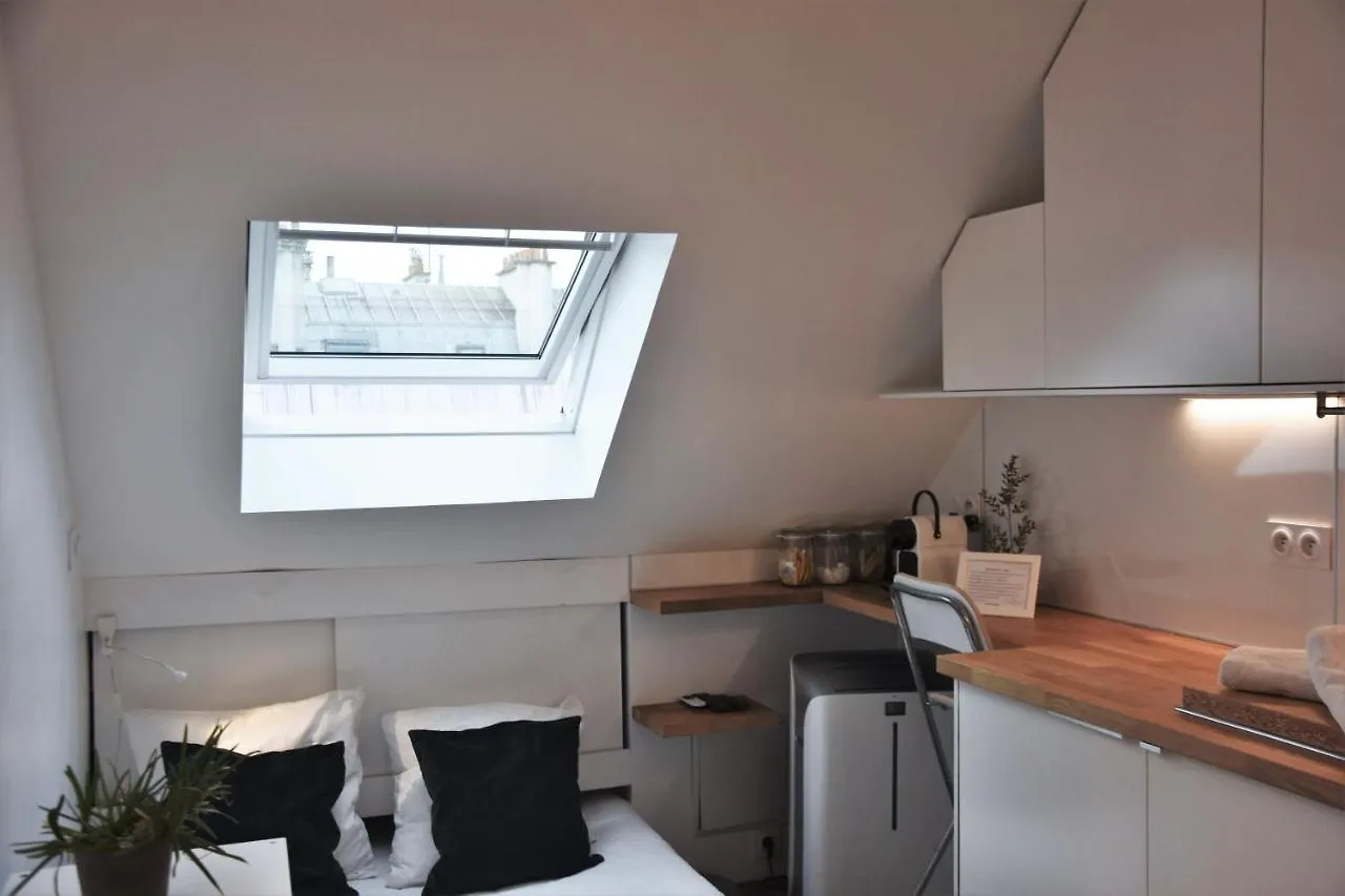 Apartment Charmant Nid Calme Boulevard Saint Germain Vue Pantheon Paris