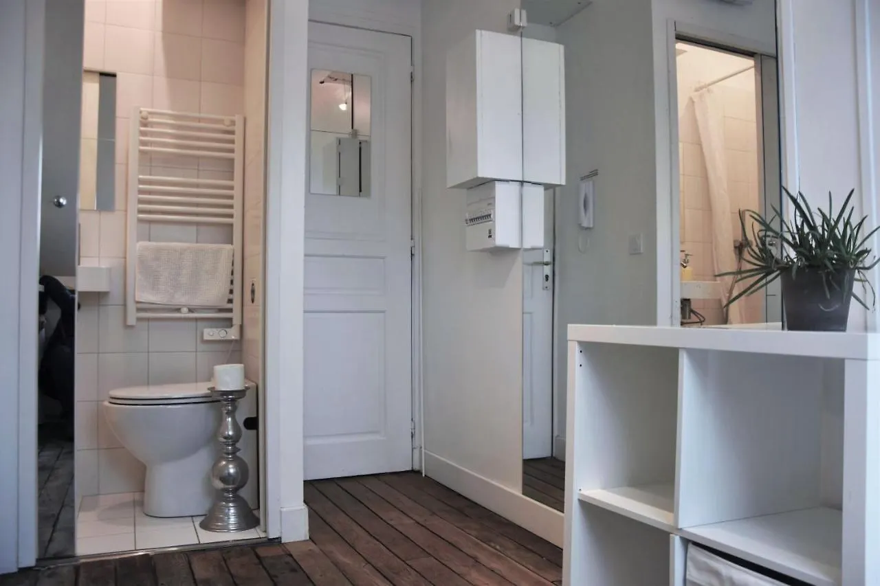 Charmant Nid Calme Boulevard Saint Germain Vue Pantheon Apartment *